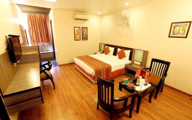 OYO 411 Hotel Relaxinn