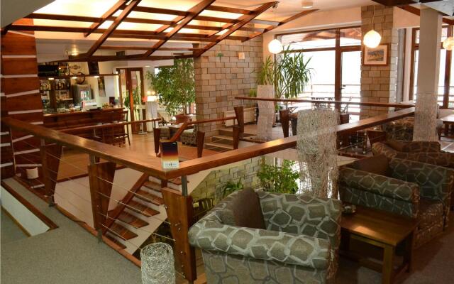 Yanakiev Club Hotel
