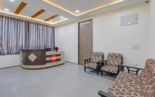 OYO Flagship 80625 Hotel King Land