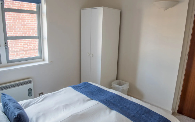 Toothbrush Apartments - Central Ipswich