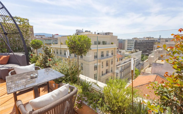 Adia Aluma Athens, Curio Collection By Hilton
