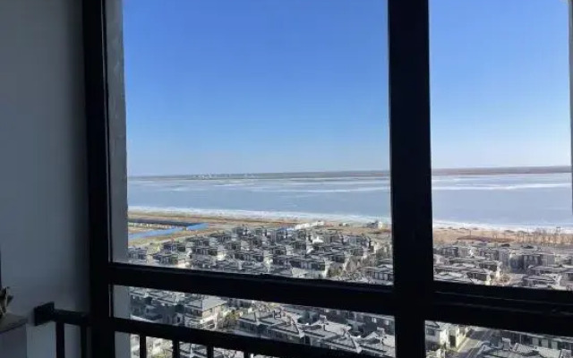 Apartment at first sight