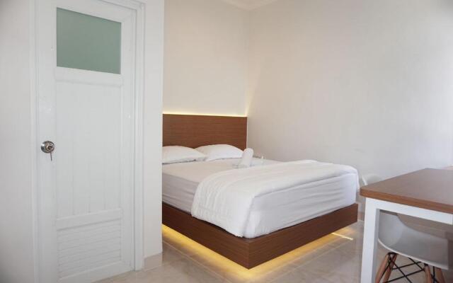 OYO 90023 Damar Kusumo Guest House