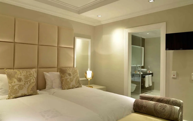 607 Cape Royale Luxury Apartments