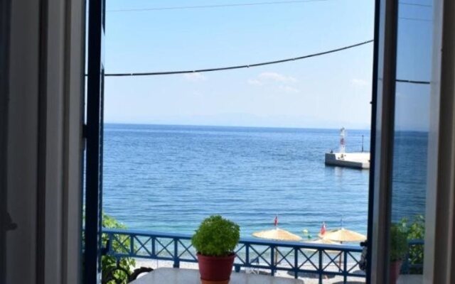 Oceanis Hotel