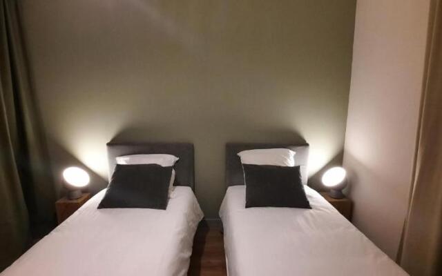 PARABISU TTIKIA "Petit Paradis"