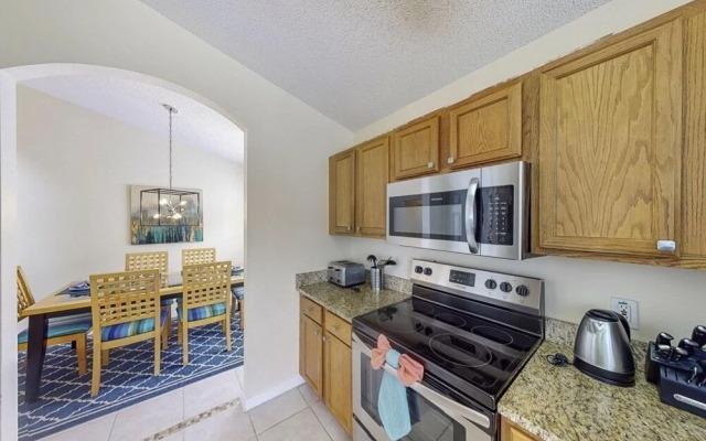 5 Bedroom Beautiful Pool Home! 5 Home by Redawning