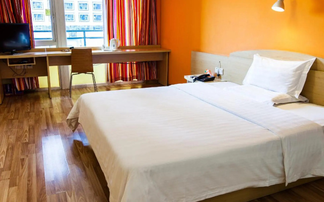 7 Days Inn Beijing Jiugong Branch – Guest Rooms – Beijing