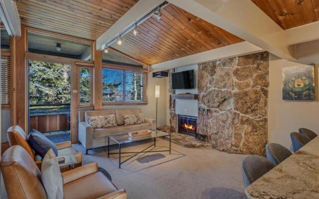 Laurelwood Condominiums Studio Premier Unit 114