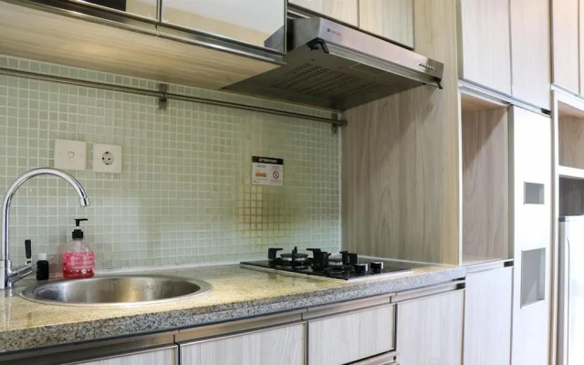 Simply Look Studio Apartment Tamansari The Hive