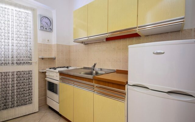 Apartments Valentić 1218