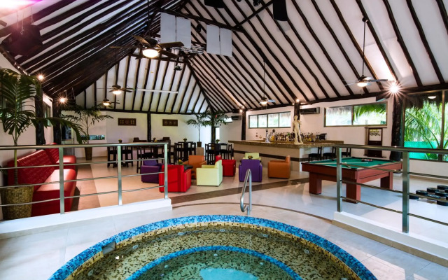 Hidden Beach Resort Au Naturel Adults Only, Catamarán, Cenote & More Inclusive