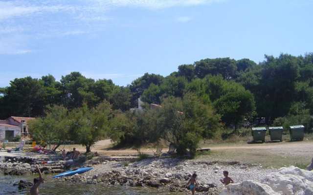 Igi - in the Beach Camp - A1 Porat