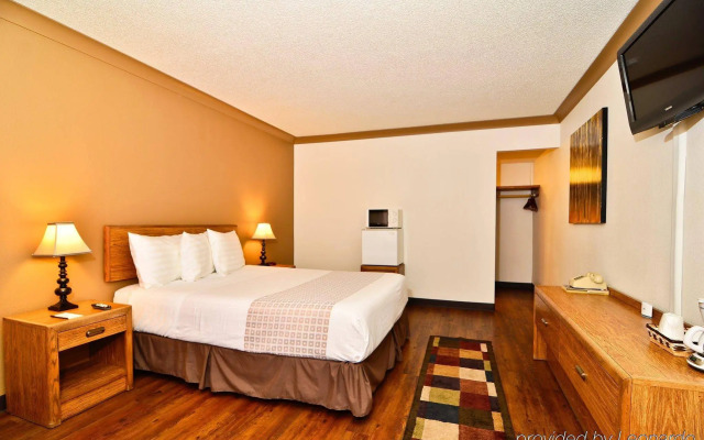 OYO Hotel St. Helens, OR