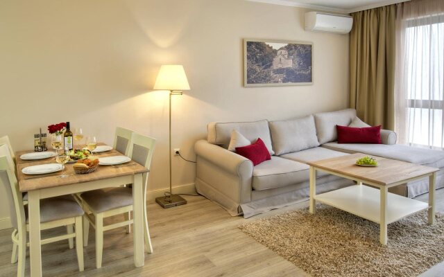 White Rock Castle Suite Hotel & SPA