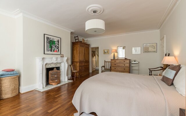 Elegant 2 bed near Hampstead and Camden, sleeps 4