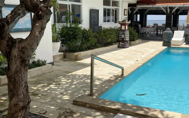 Villa Agung Beach Inn