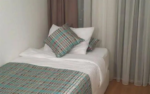 G Suites Airport