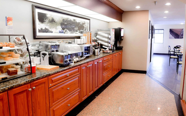 Best Western Providence Warwick Airport Inn