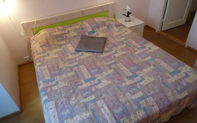 Romeo Family Apartments
