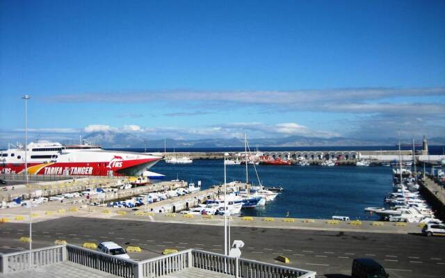 Livingtarifa - Apartamento en el centro con garaje