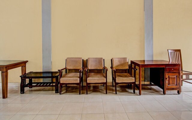 SPOT ON 92515 Timoti Guest House