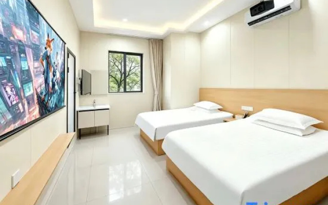 Yingcheng Garden Accommodation (Zibo Ceramics Liuliguan Fuli Wanda Plaza)