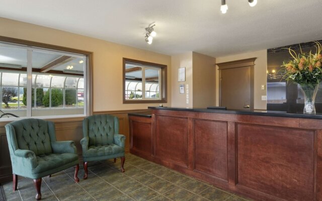 Travelodge by Wyndham Salmon Arm BC