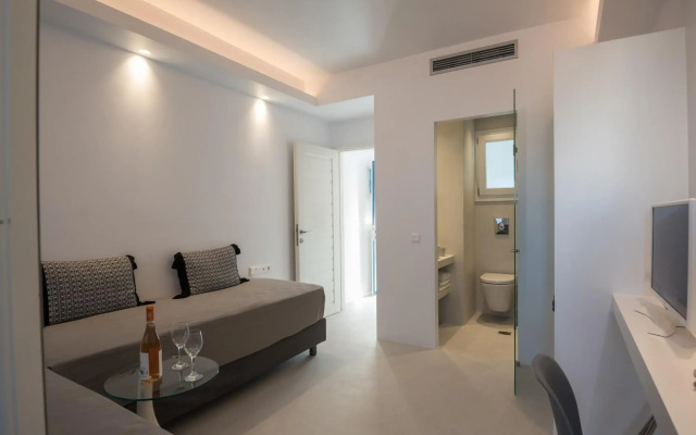 Alexandros Suites & Apartments