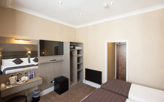 Brunel Hotel