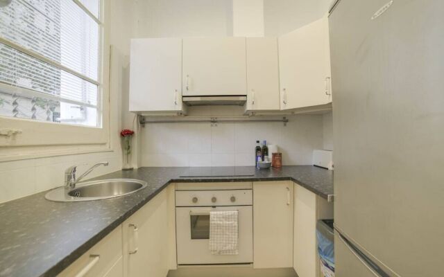 Lovely 2bed W/terrace in Lesseps, Near Park Güell