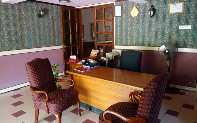 Islet Hotel