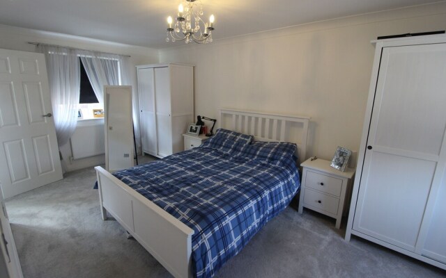 Beautifully Presented Three Bedroom House in Poole