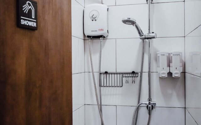 Kampor Co Working Space and Bed