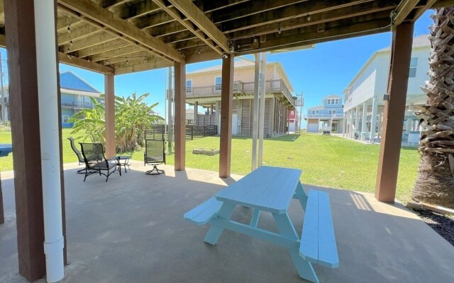 Sea-renity 3 Bedroom Home by Redawning