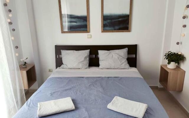 Fully equipped 2-bedroom flat unique view all year