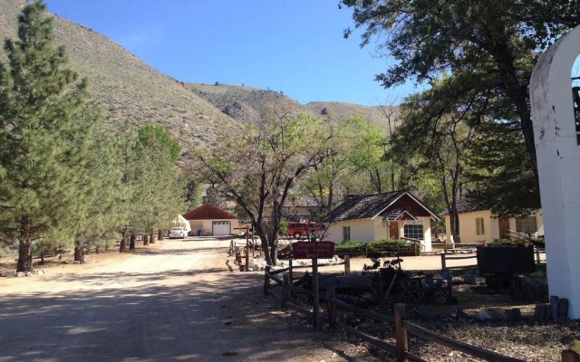 Sierra Retreat