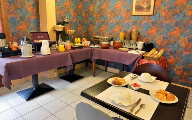 Logis Auberge des Vieux Chenes