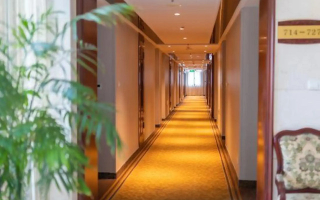 Minhang Julong Hotel