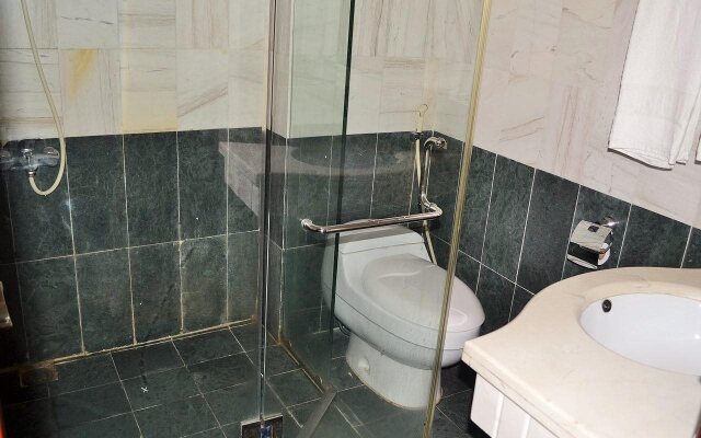 Hoa Binh Ha Long Hotel