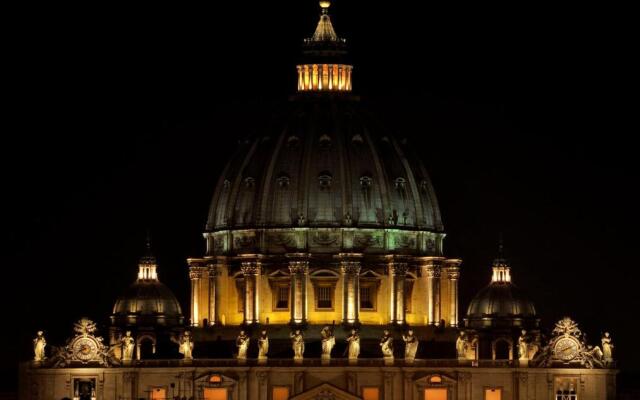 Prime Vatican Suite