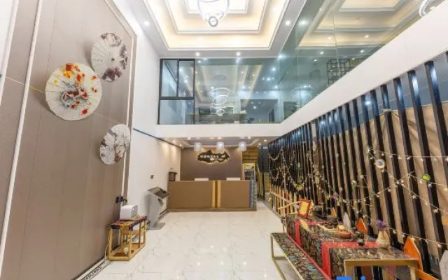 Dangtu HOMEFUNPARK • SOULMATE Lakeside Balcony Media Hotel (High-speed Rail East Station Branch） – Hotel Rooms – Maanshan