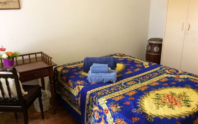 Cozy Rooms in front of Sugar Loaf