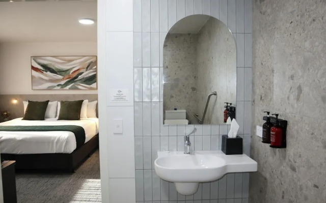 40 on Marshall Street