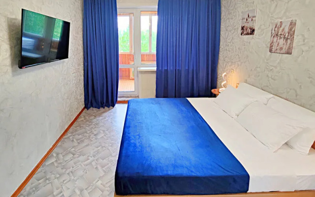 Cozy day apartment on the street 142 Osipenko street