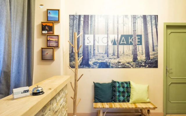 Snowake House