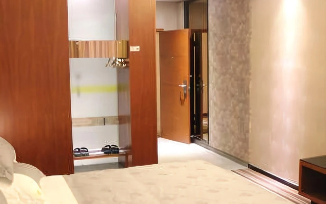 Float International Hotel