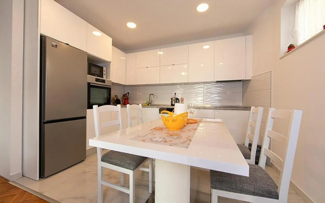 Apartment Tucepi 6695a