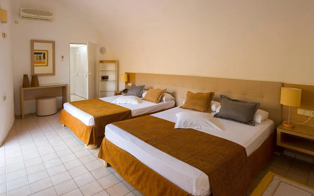 Livvo Risco del Gato Suites Hotel