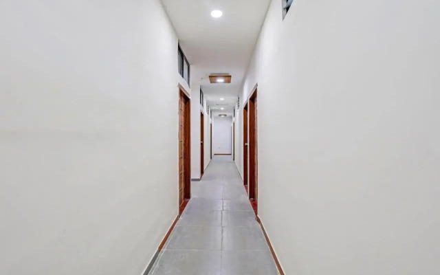 Oyo Flagship 806254 Hotel King's Land